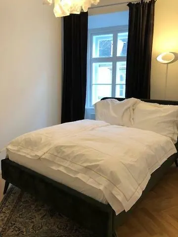 Vienna City Center - Hofburg Palace Apartment