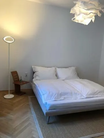 Vienna City Center - Hofburg Palace Apartment